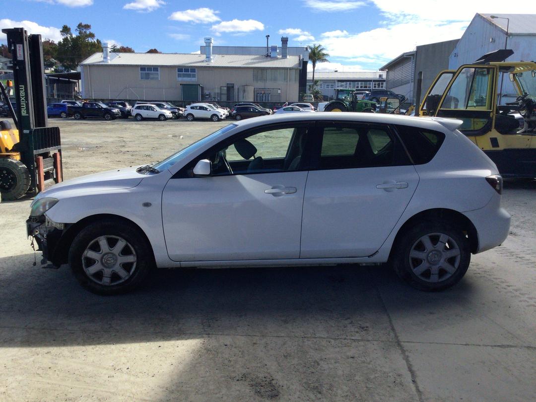 Photo '4' of Mazda Axela