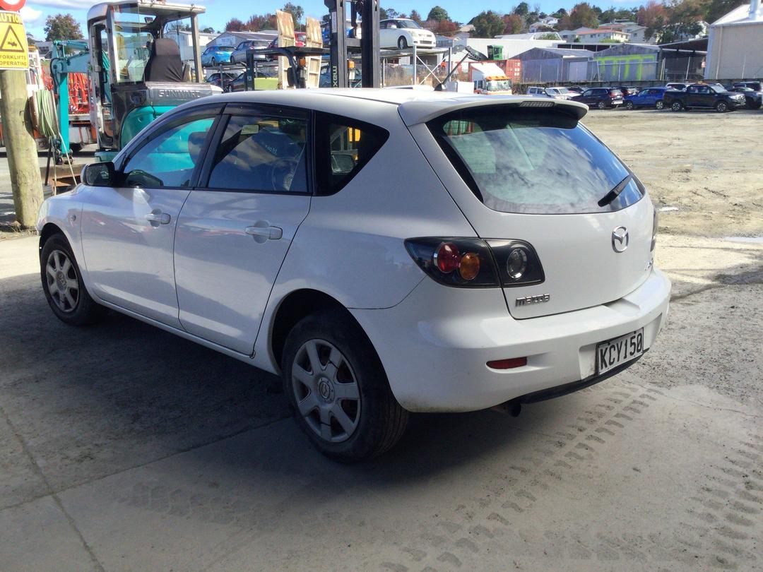 Photo '5' of Mazda Axela