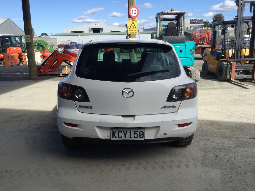 Photo '6' of Mazda Axela