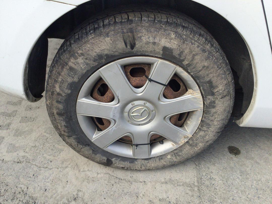 Photo '10' of Mazda Axela