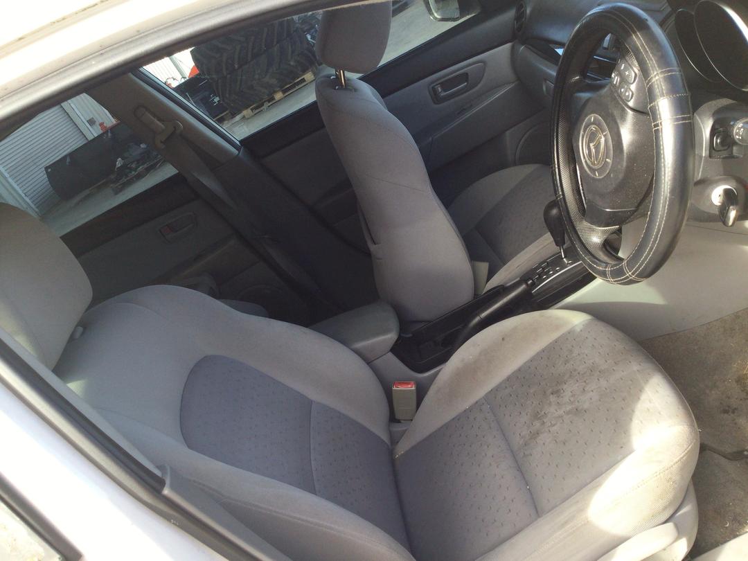 Photo '13' of Mazda Axela