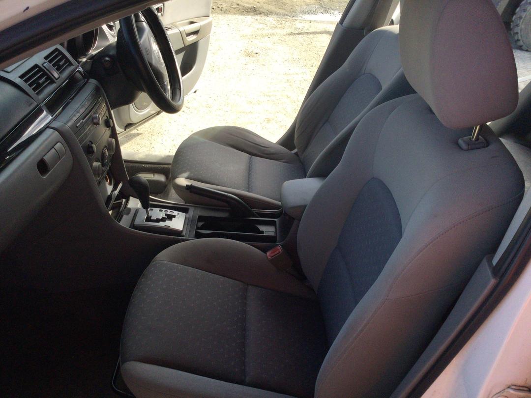 Photo '17' of Mazda Axela