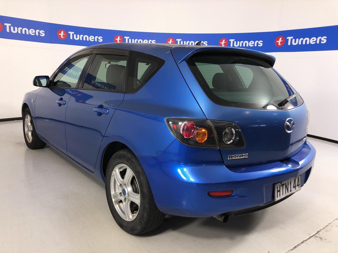 Photo '5' of Mazda Axela