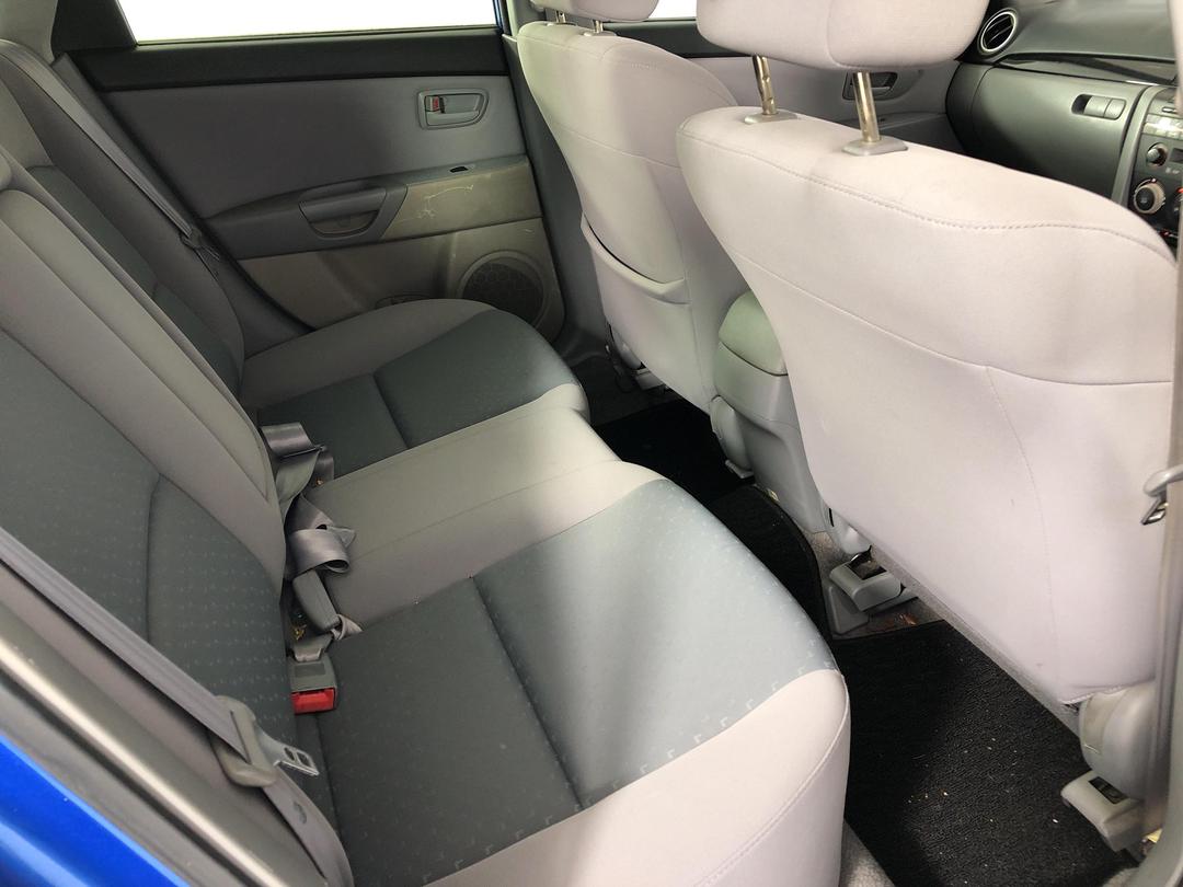 Photo '20' of Mazda Axela