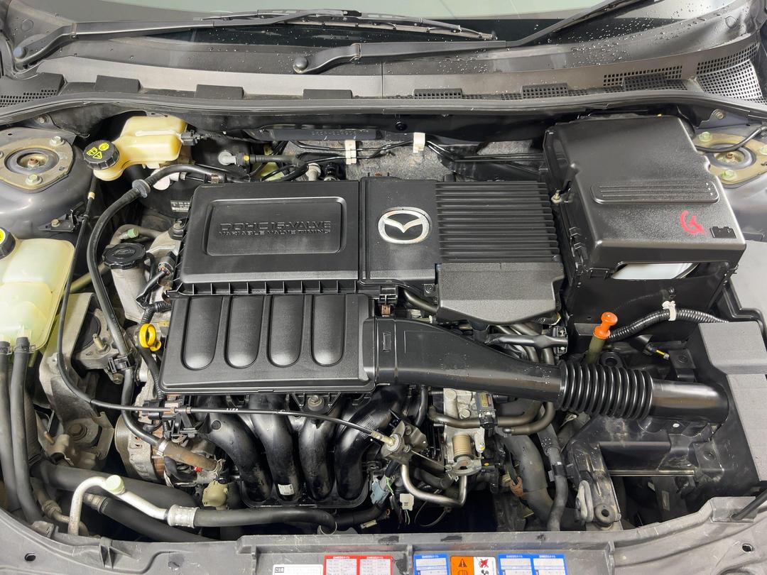Photo '13' of Mazda Axela