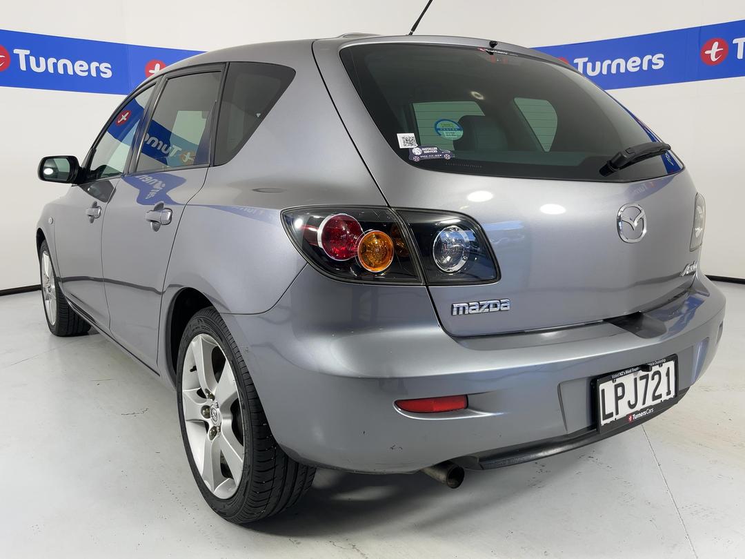 Photo '5' of Mazda Axela