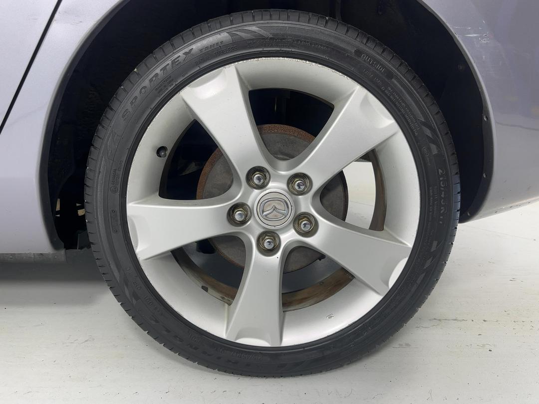 Photo '11' of Mazda Axela