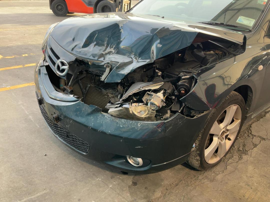 Photo '3' of Mazda Axela