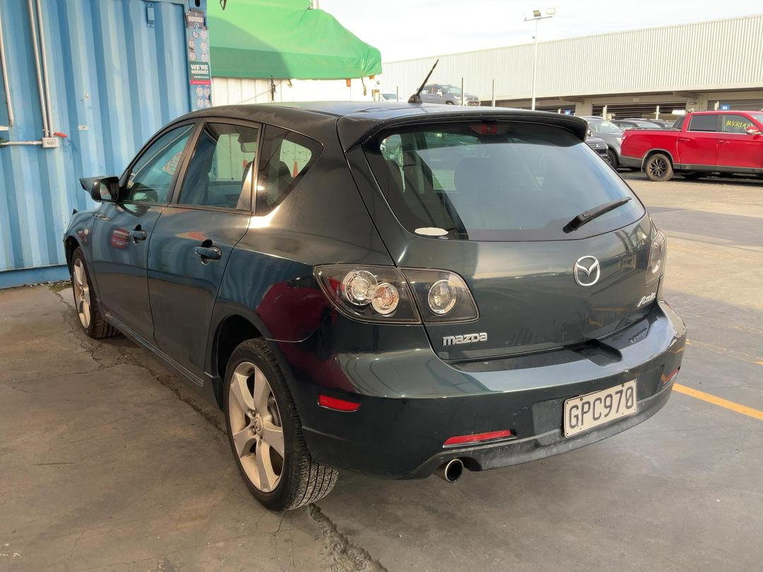 Photo '11' of Mazda Axela
