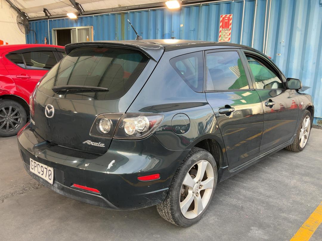 Photo '13' of Mazda Axela