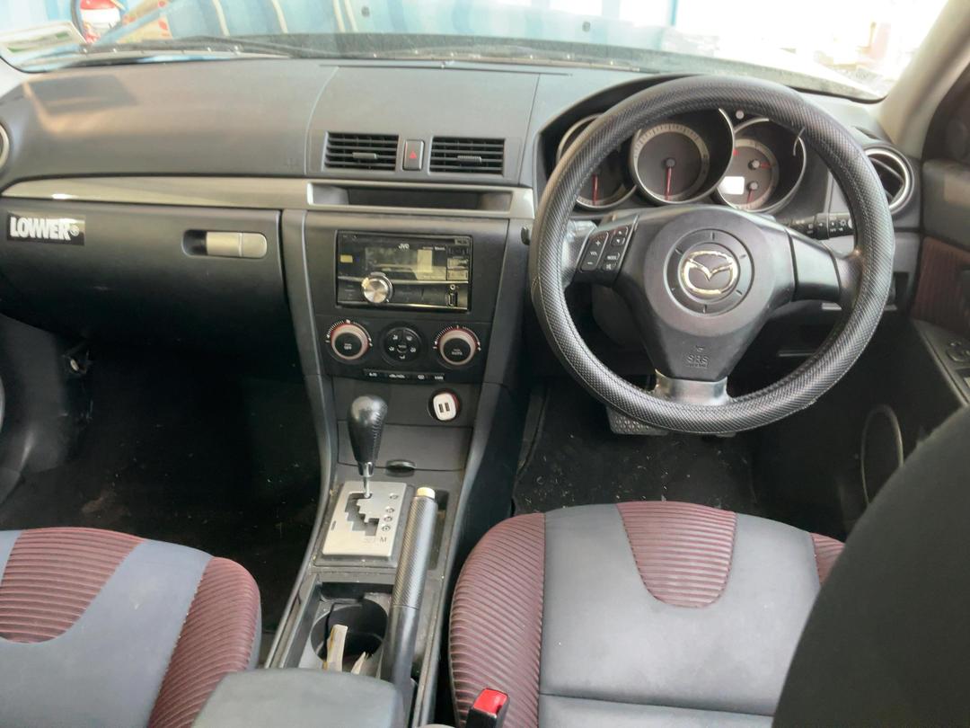 Photo '21' of Mazda Axela