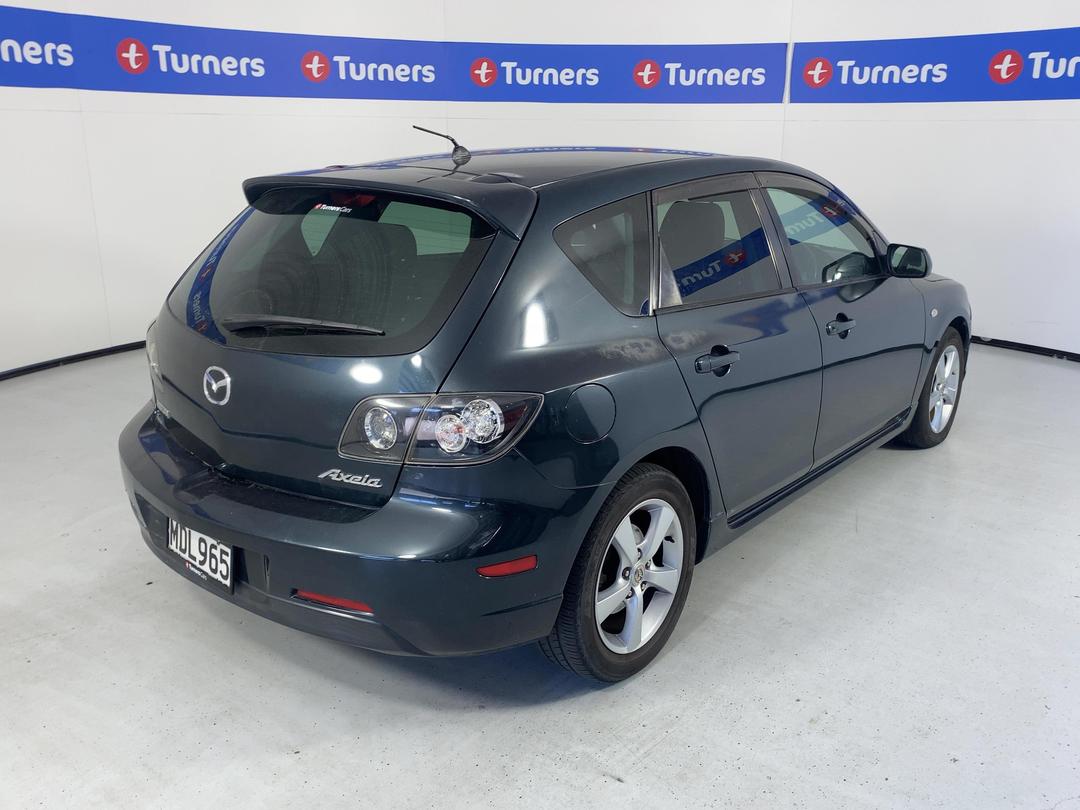 Photo '7' of Mazda Axela
