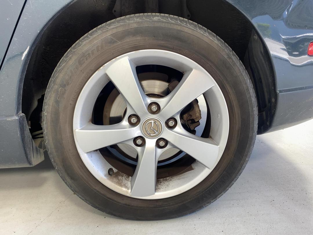 Photo '11' of Mazda Axela