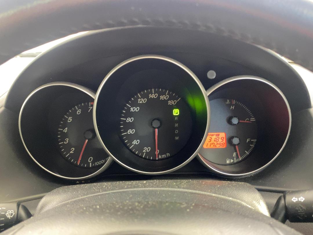 Photo '21' of Mazda Axela
