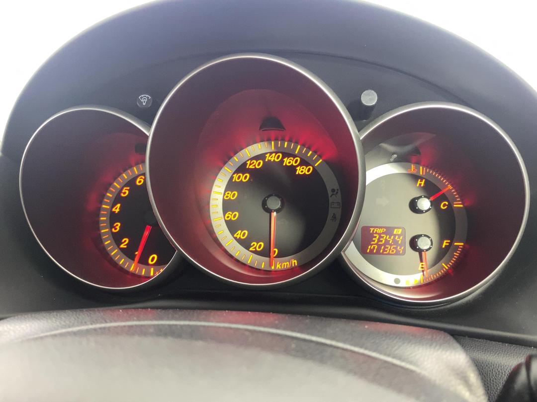 Photo '21' of Mazda Axela