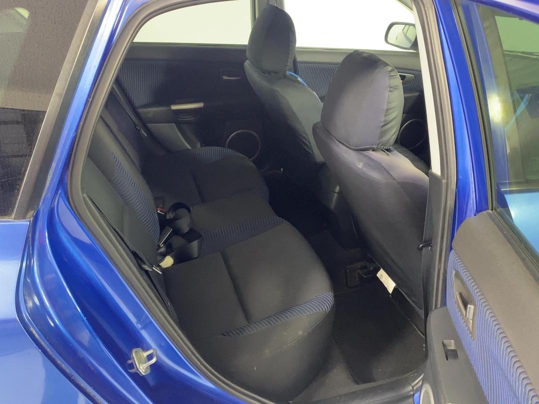 Photo '20' of Mazda Axela