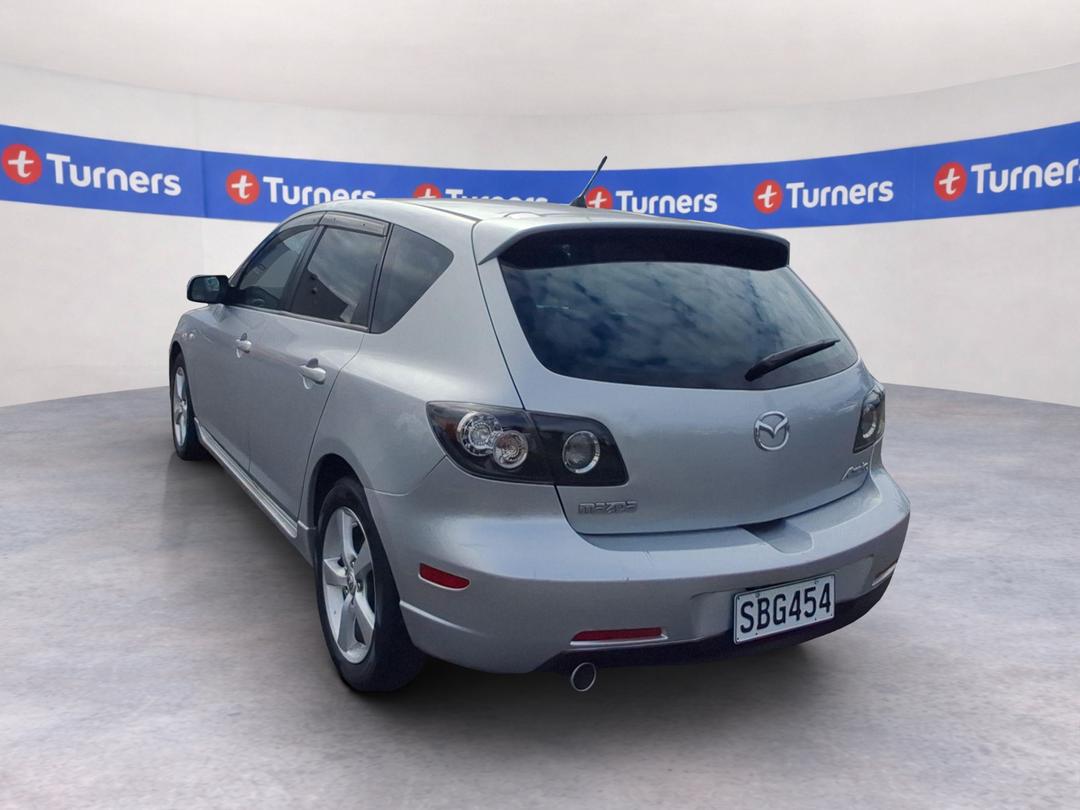 Photo '5' of Mazda Axela