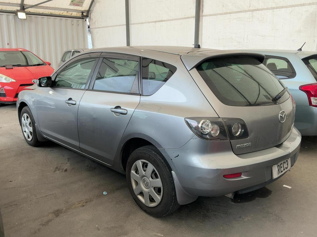 Photo '9' of Mazda Axela Photo '9' of Mazda Axela