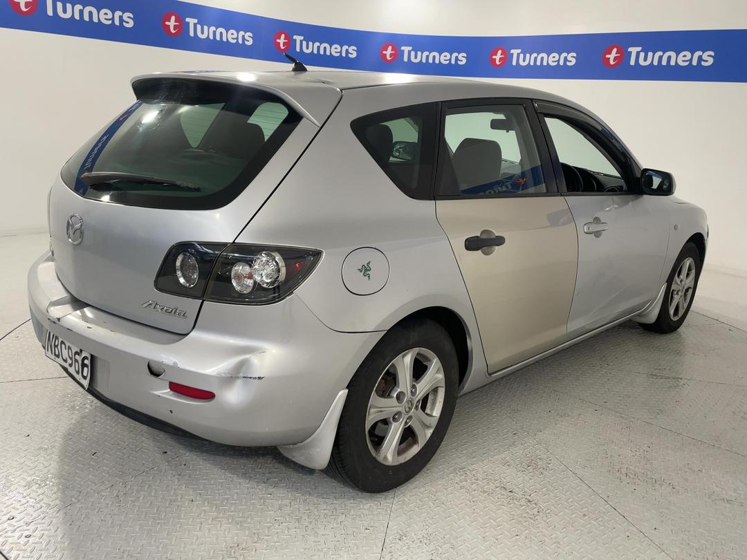 Photo '7' of Mazda Axela