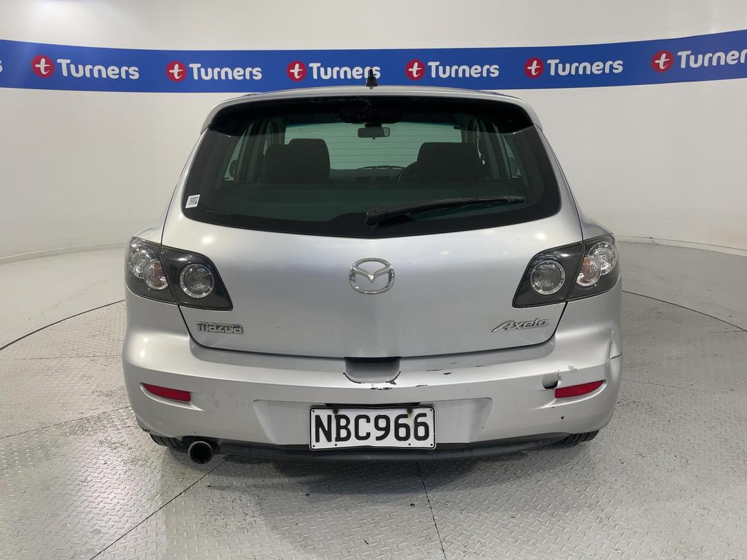 Photo '6' of Mazda Axela