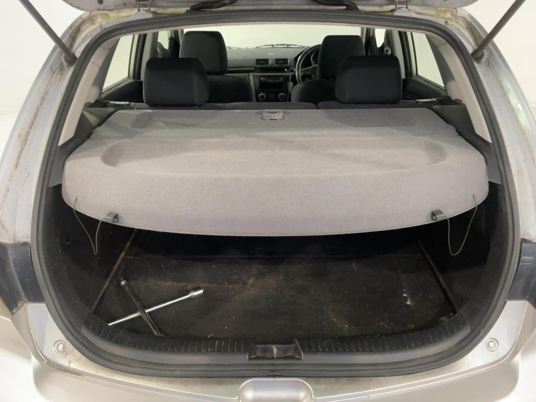 Photo '14' of Mazda Axela