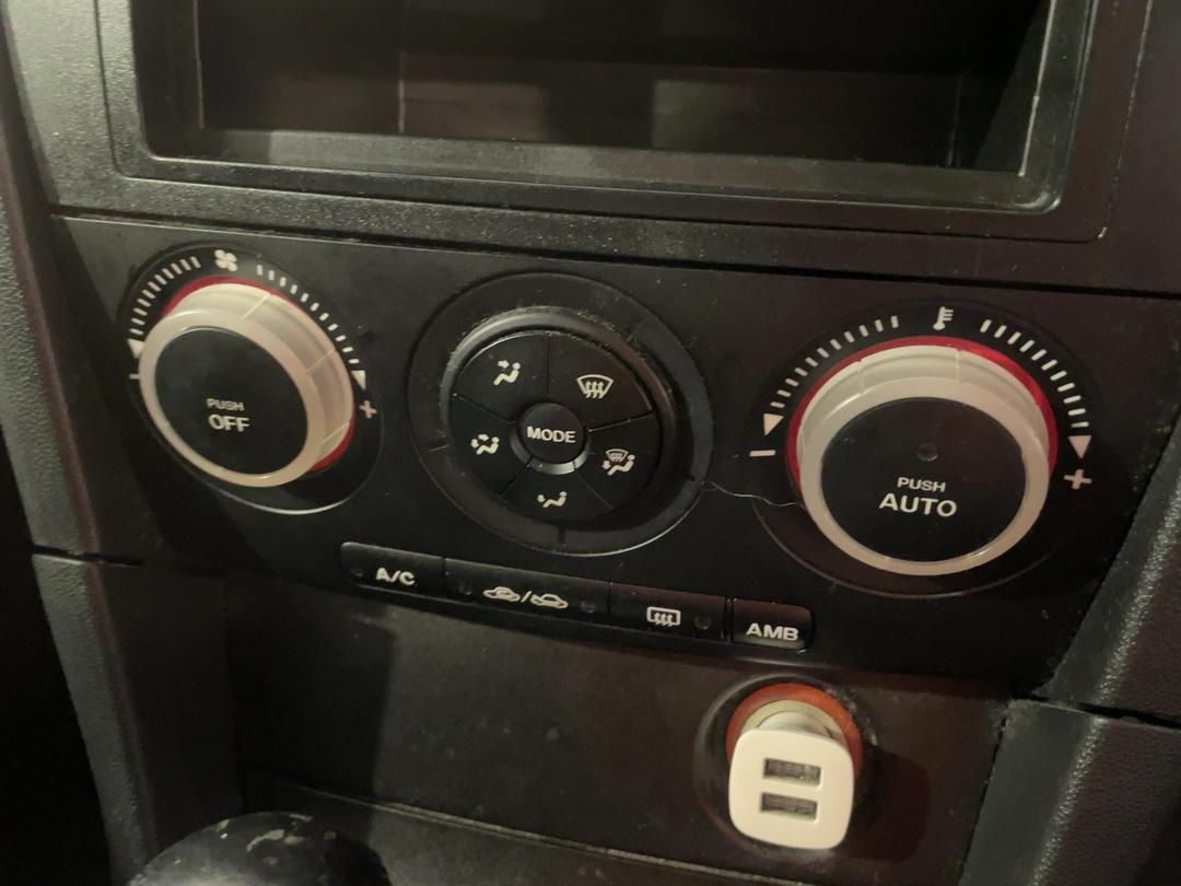 Photo '29' of Mazda Axela