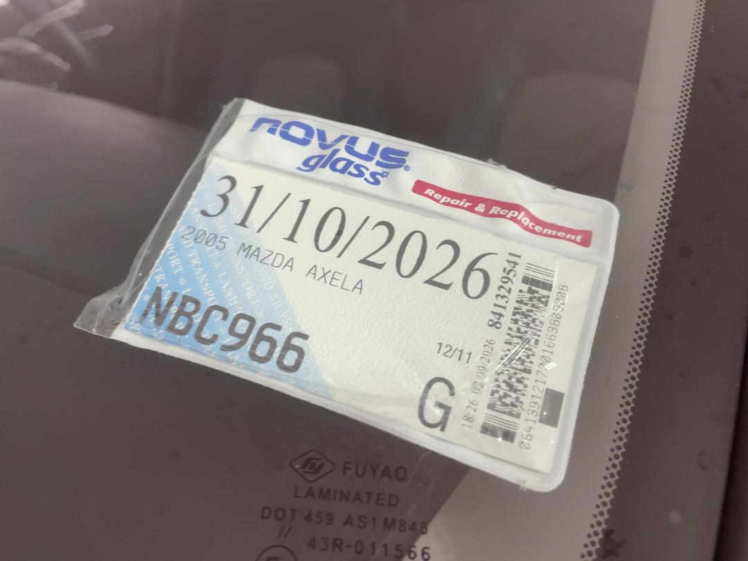 Photo '33' of Mazda Axela