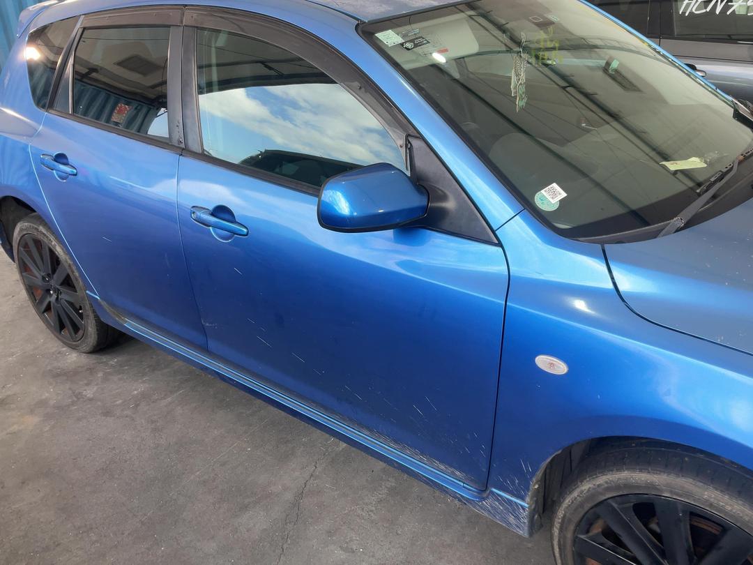 Photo '2' of Mazda Axela Photo '2' of Mazda Axela