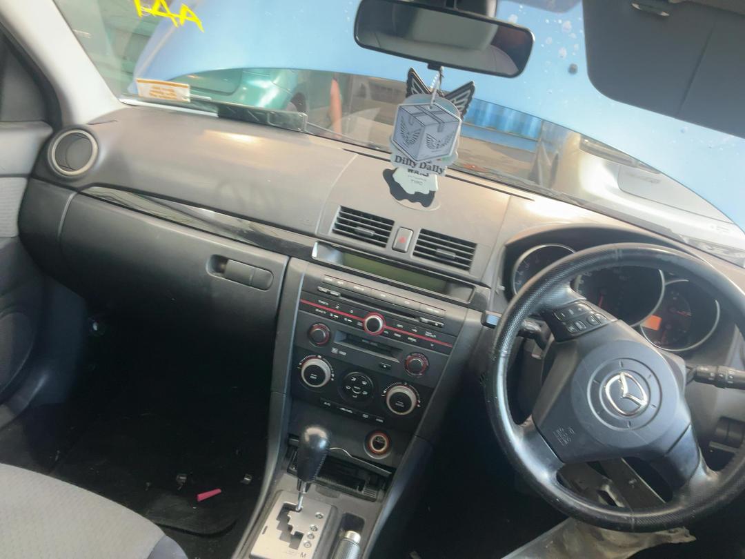 Photo '19' of Mazda Axela Photo '19' of Mazda Axela