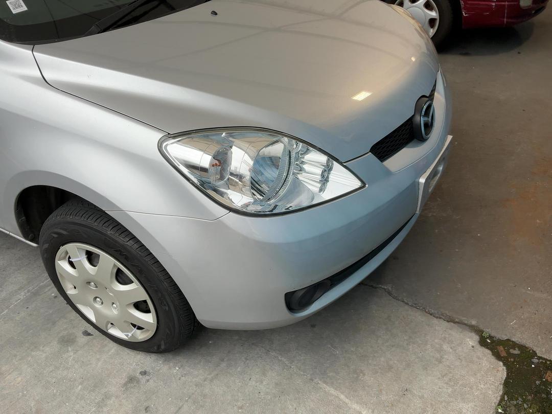 Photo '4' of Mazda Demio Photo '4' of Mazda Demio