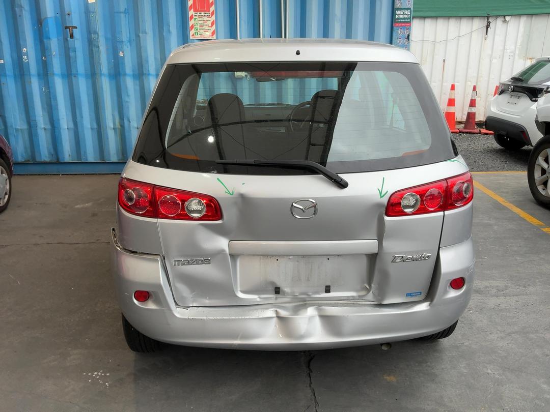 Photo '12' of Mazda Demio Photo '12' of Mazda Demio