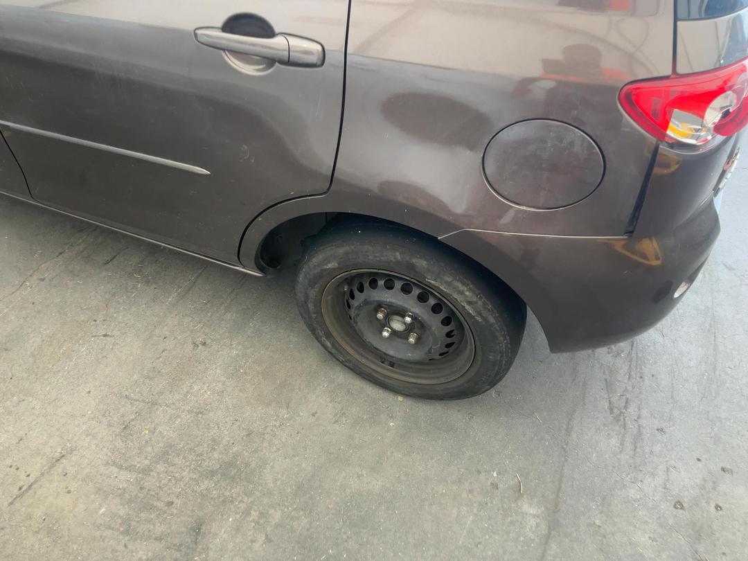 Photo '11' of Mazda Demio