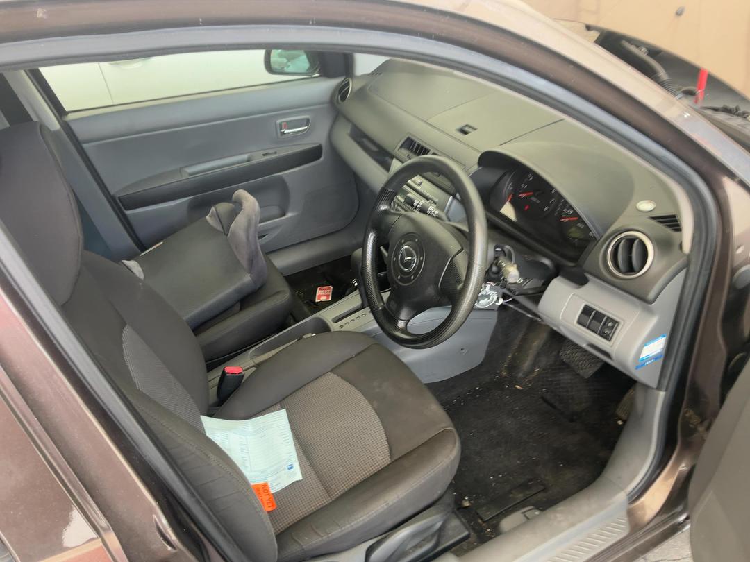 Photo '19' of Mazda Demio