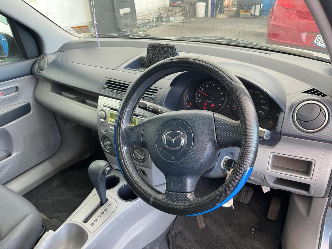 Photo '11' of Mazda Demio