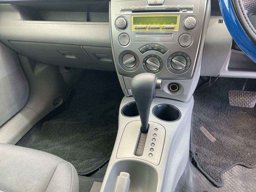 Photo '12' of Mazda Demio