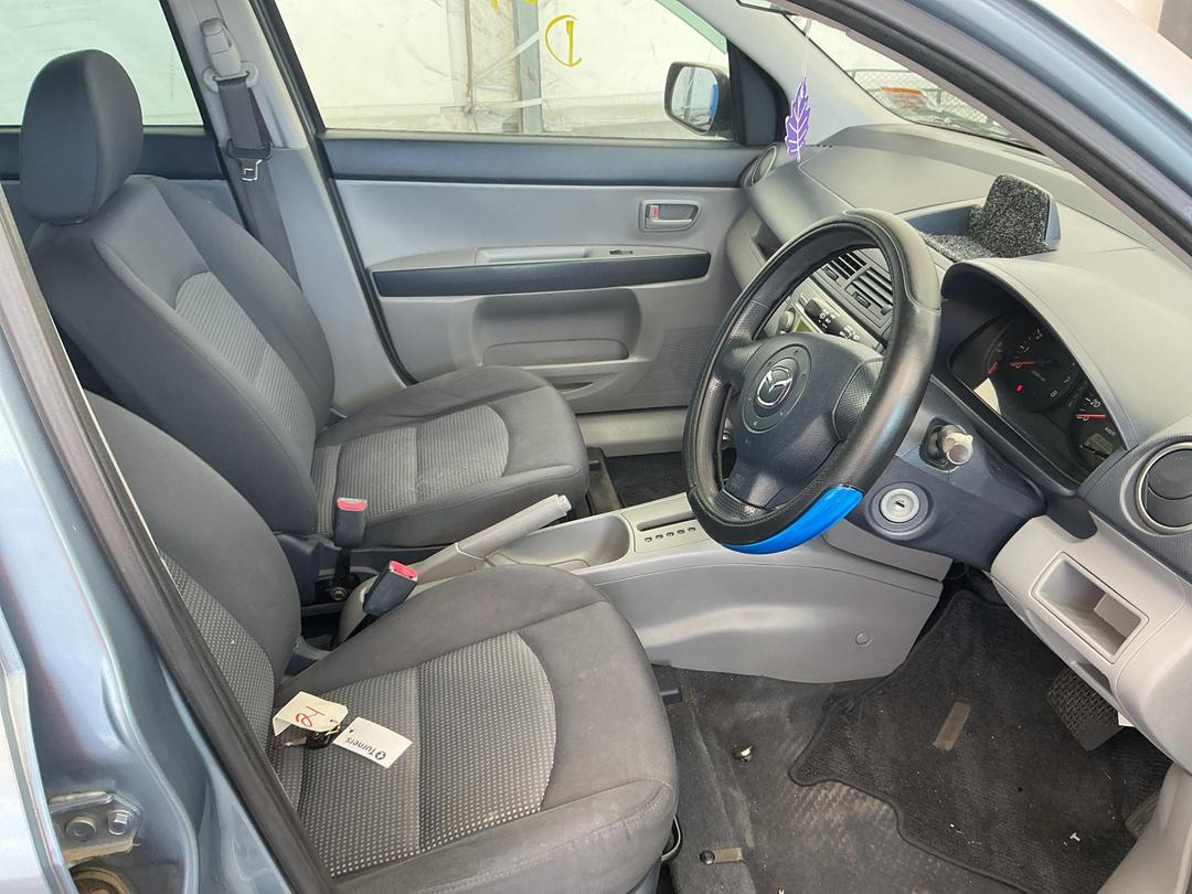 Photo '8' of Mazda Demio