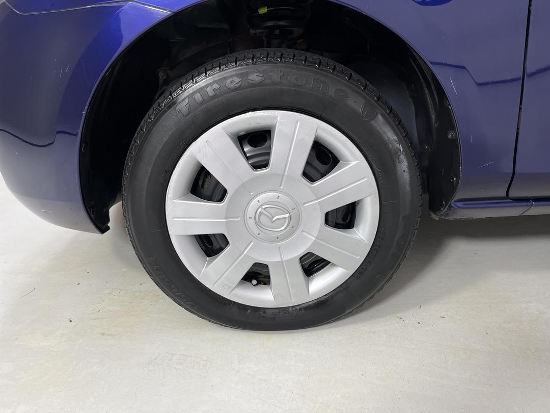 Photo '10' of Mazda Demio