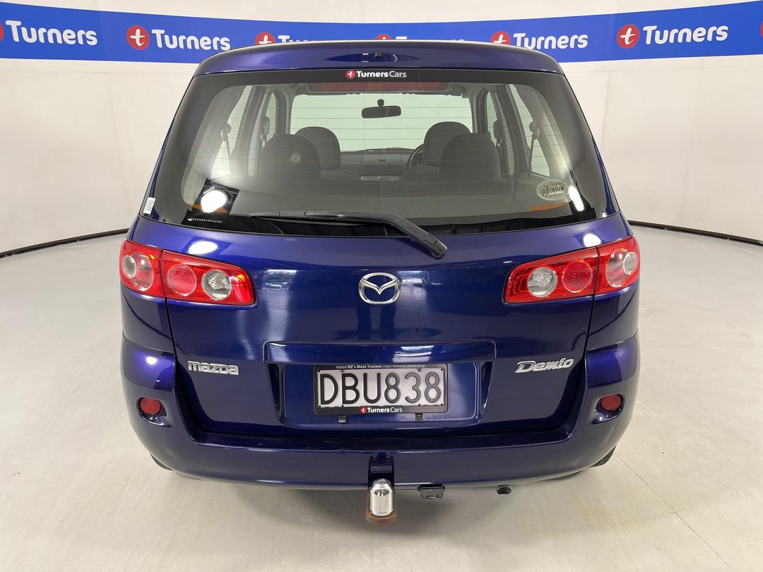 Photo '6' of Mazda Demio