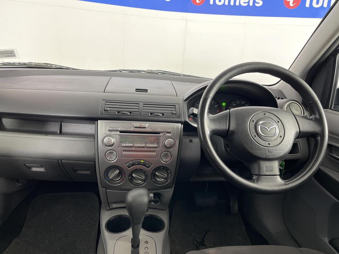 Photo '17' of Mazda Demio