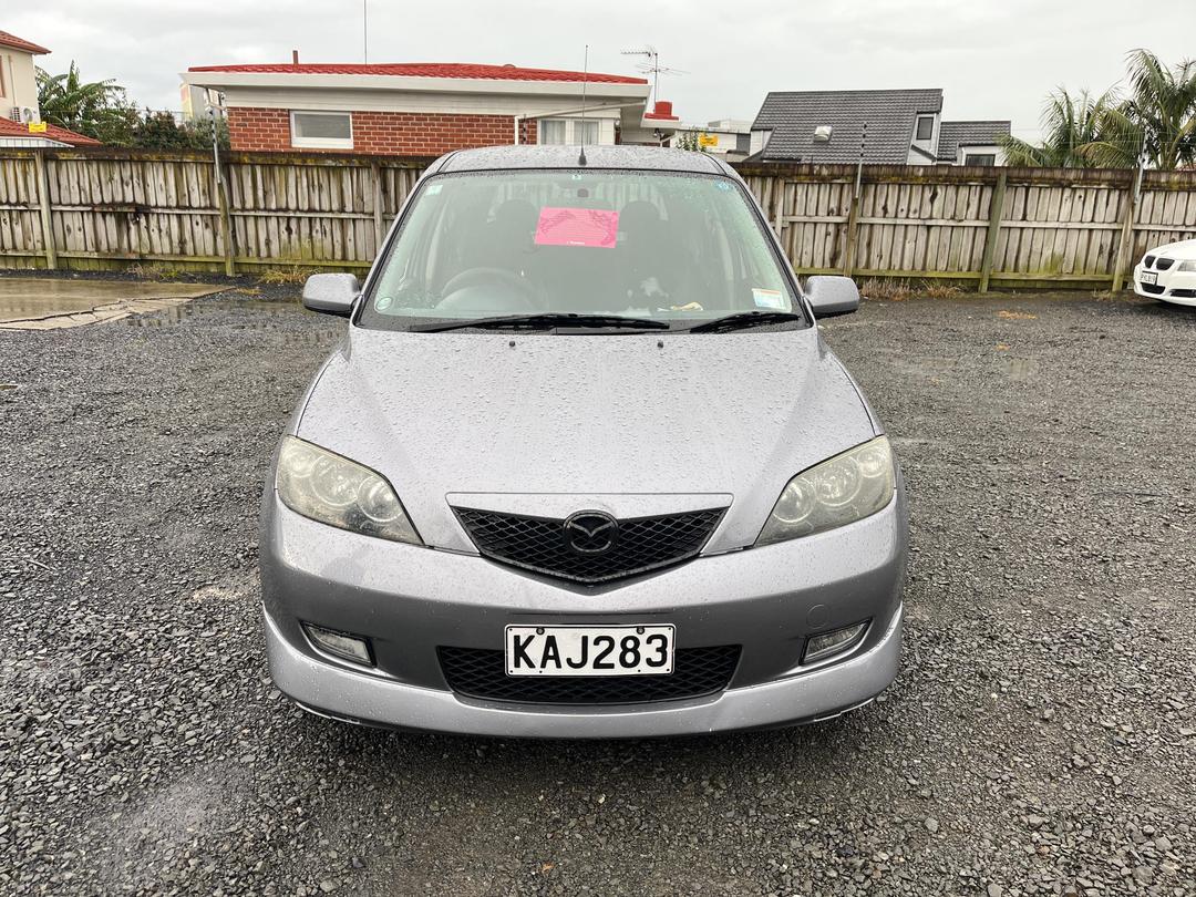 Photo '2' of Mazda Demio