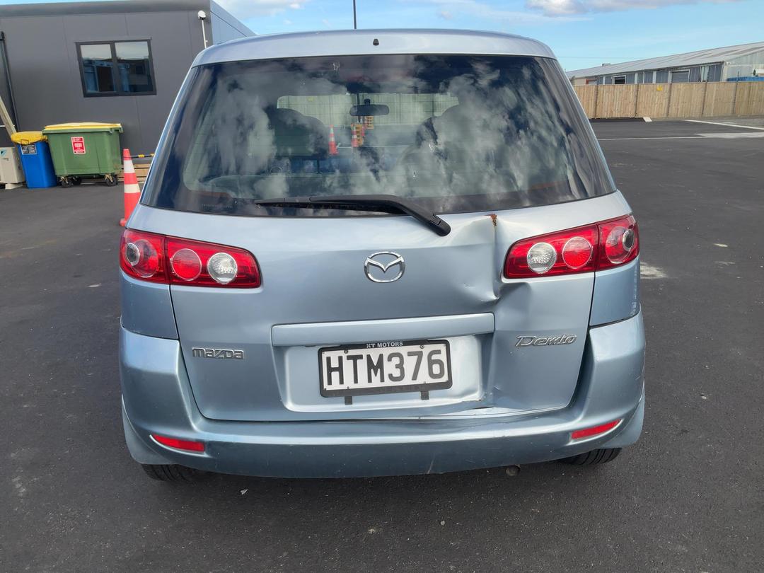 Photo '3' of Mazda Demio