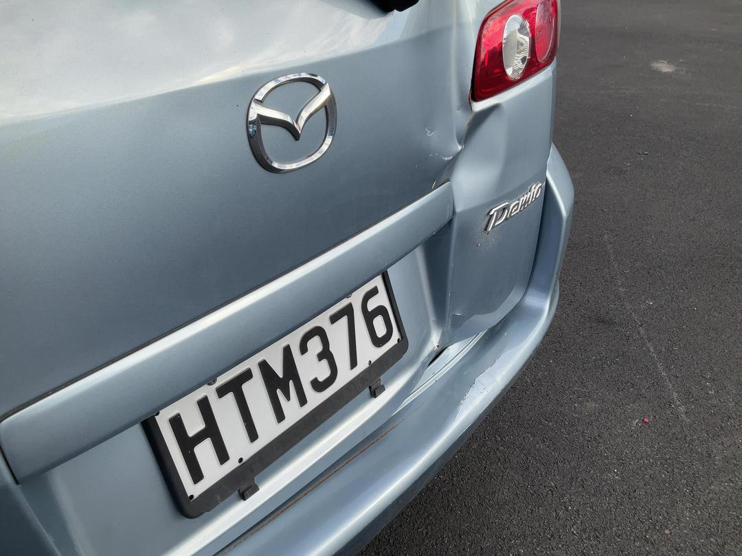 Photo '9' of Mazda Demio