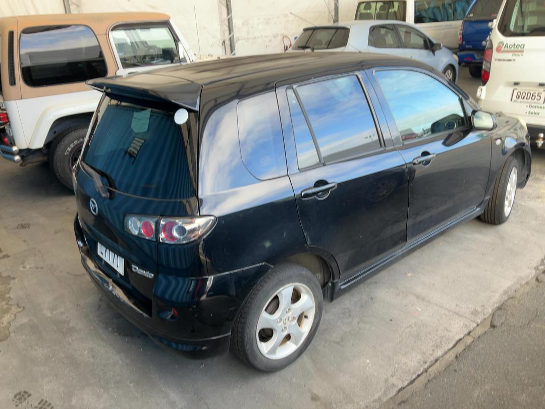 Photo '12' of Mazda Demio