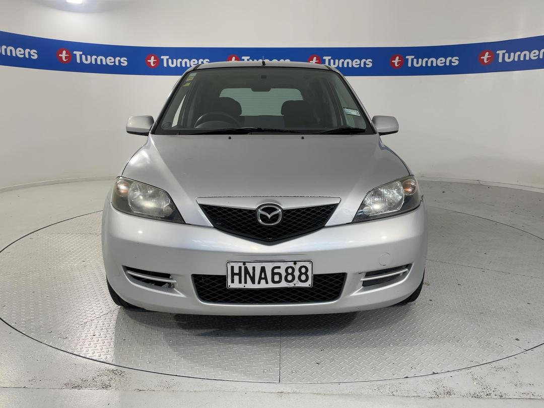 Photo '2' of Mazda Demio Photo '2' of Mazda Demio