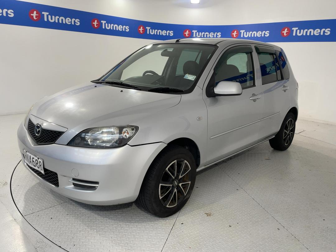 Photo '3' of Mazda Demio Photo '3' of Mazda Demio