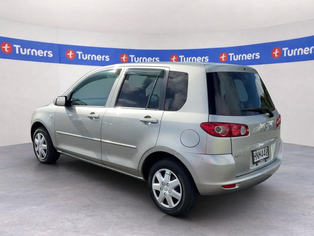 Photo '5' of Mazda Demio
