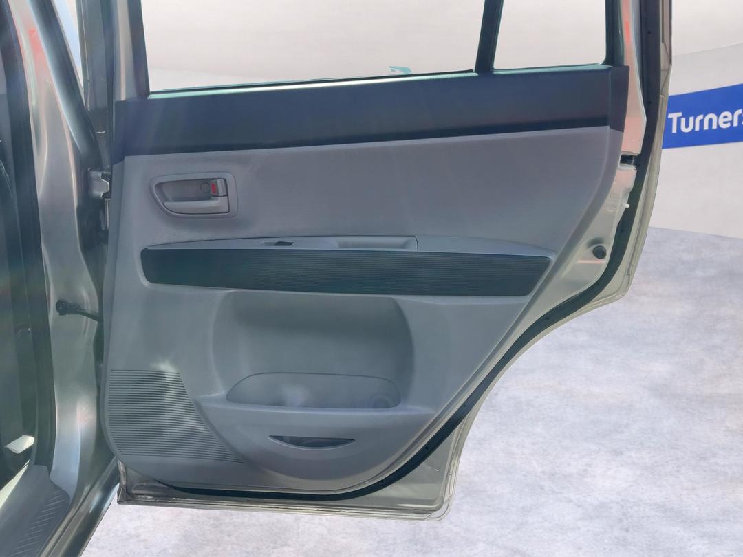 Photo '19' of Mazda Demio