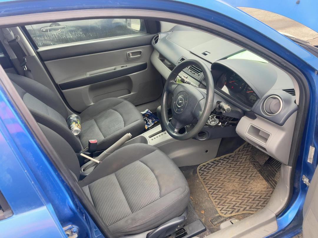 Photo '21' of Mazda Demio Photo '21' of Mazda Demio