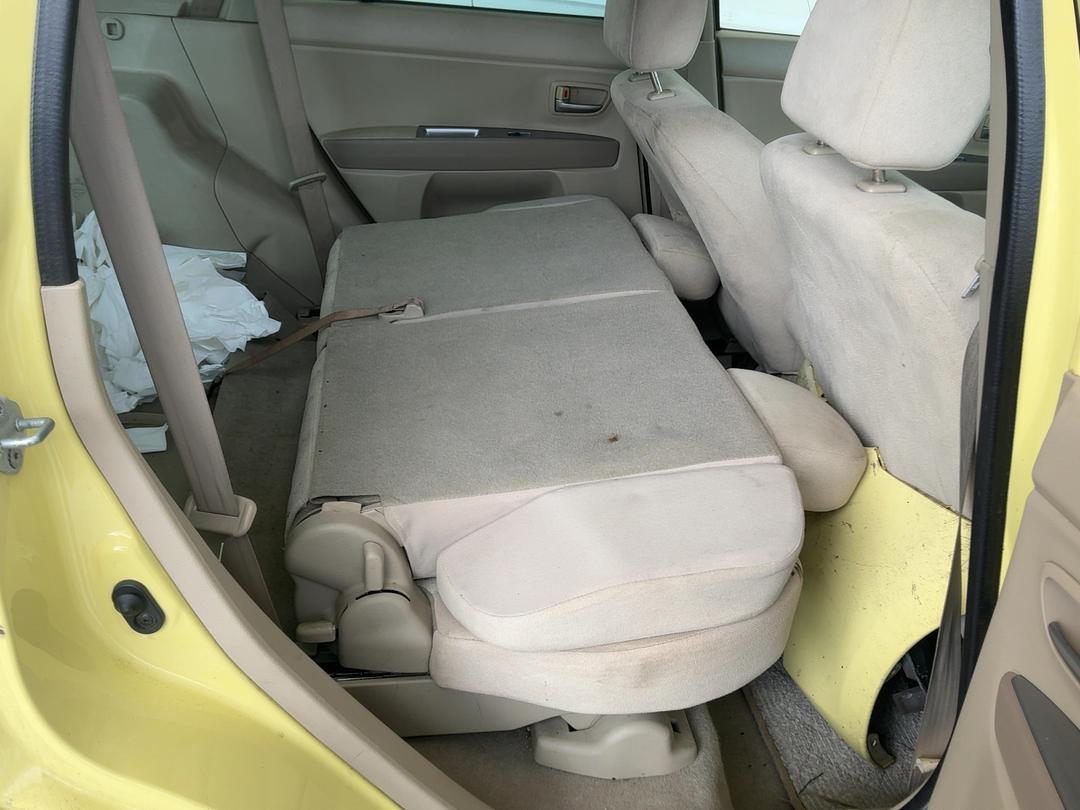 Photo '8' of Mazda Demio