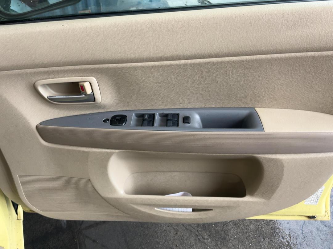 Photo '9' of Mazda Demio